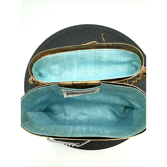 Stunning Vintage Neiman Marcus Brass Gold Pillow Clutch EUC - Picture 8 of 9